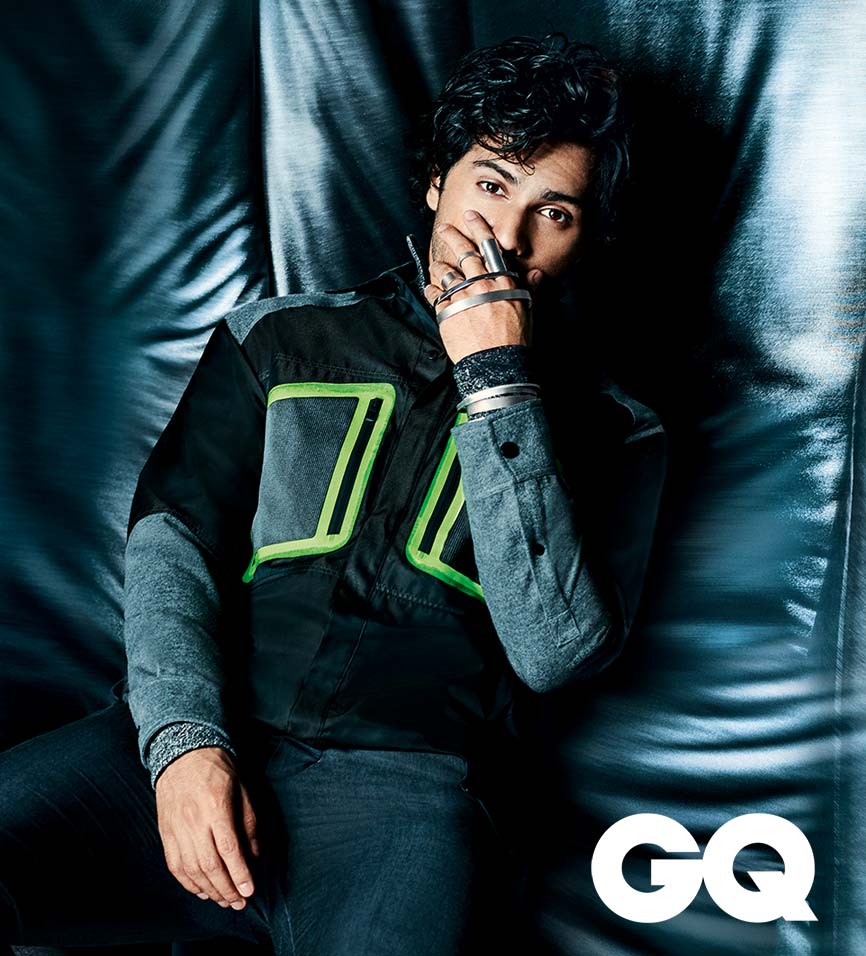 VarunDvn_Army's tweet photo. Hot + innocent @Varun_dvn https://t.co/nRsckMCmru