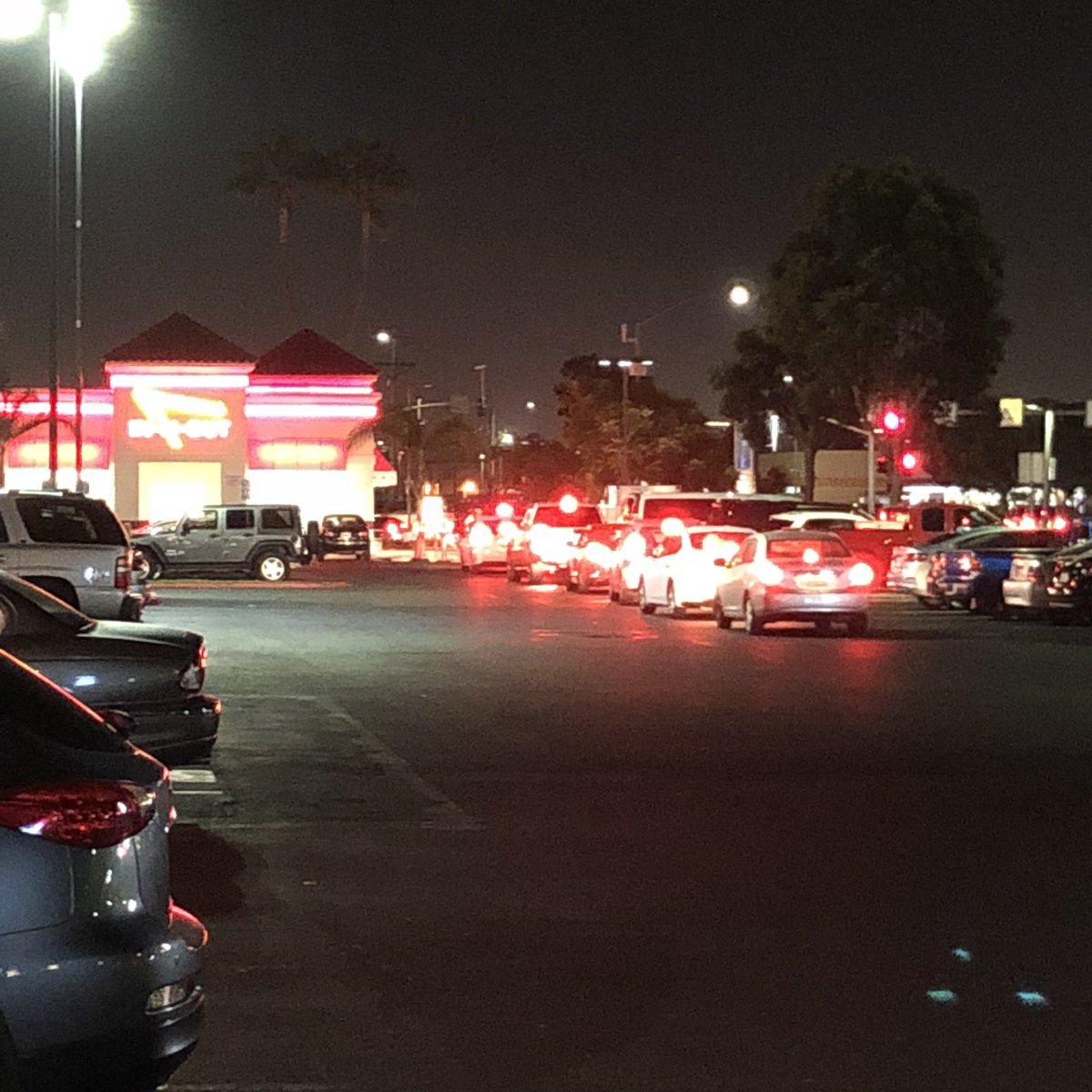 Stephen Puetz On Twitter The In N Out Burger Line Tonight At 8 50pm Congrats Organizers Of Boycottinnoutburger Its Working Https T Co Vomvckrxxr Twitter Stephen Puetz On Twitter The In N Out Burger Line Tonight At 8 50pm Congrats Organizers Of Boycottinnoutburger Its Working Https T Co Vomvckrxxr Twitter