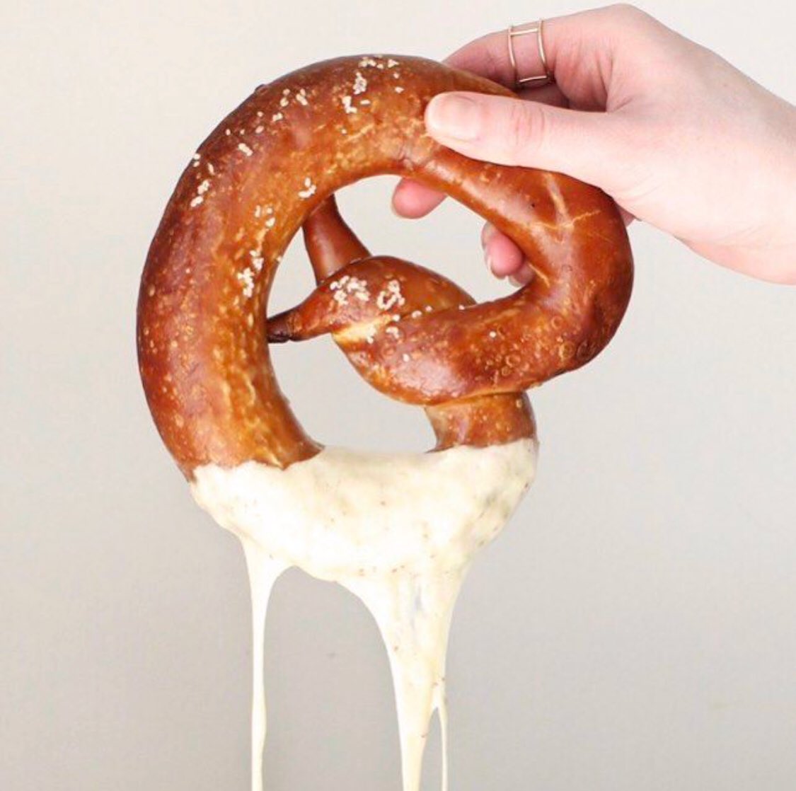 SipandSlideSF's tweet photo. Don’t get it twisted. Our pretzels and beer cheese can’t be beat. Just sayin 🥨+🧀🍺=🔥 #twisted #sogood #bayarea #cheeseplease https://t.co/ENxKABerIp