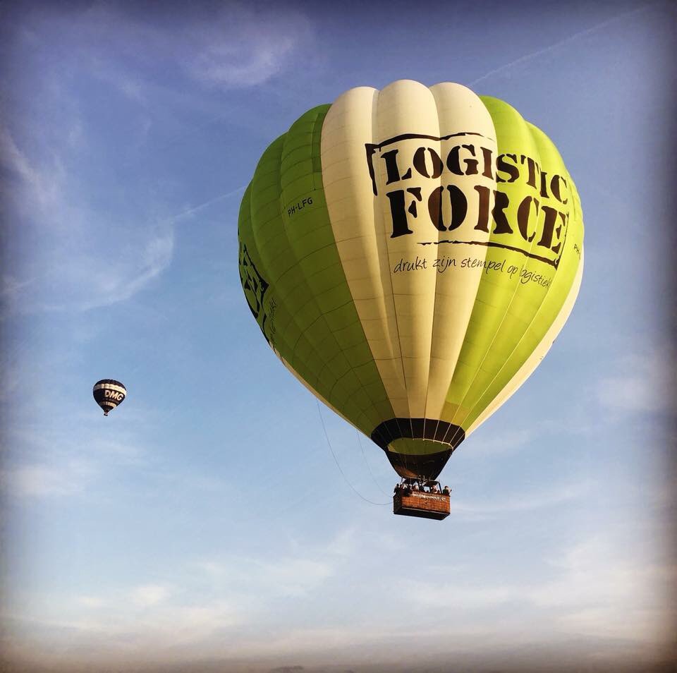 Logistic_Force's tweet image. Gisteren hebben een aantal relaties van Logistic Force Venlo een luchtballonvaart van hun bucketlist kunnen afstrepen!