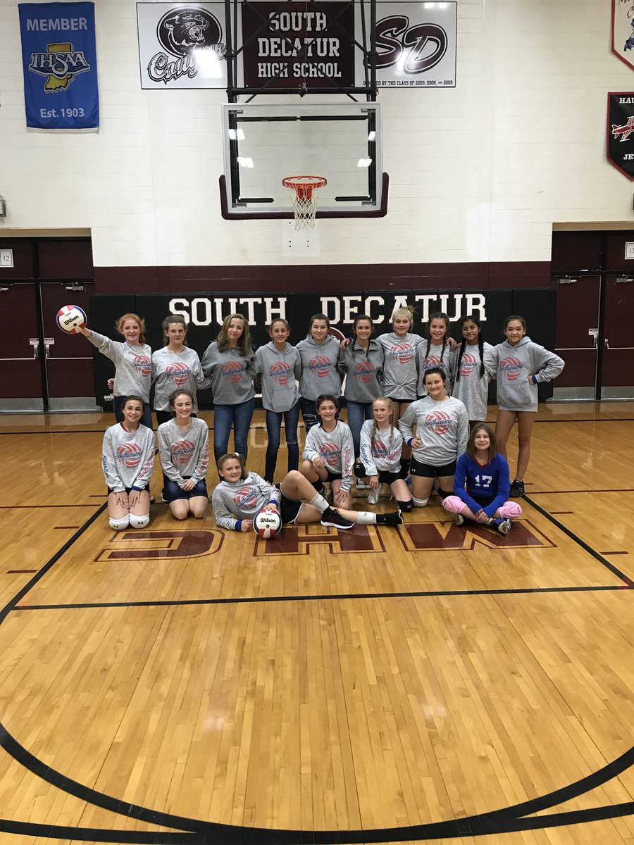 SWJHVB's tweet image. #SWJHVB #OurFuture #SpartanVolleyball Never a dull moment with these girls!