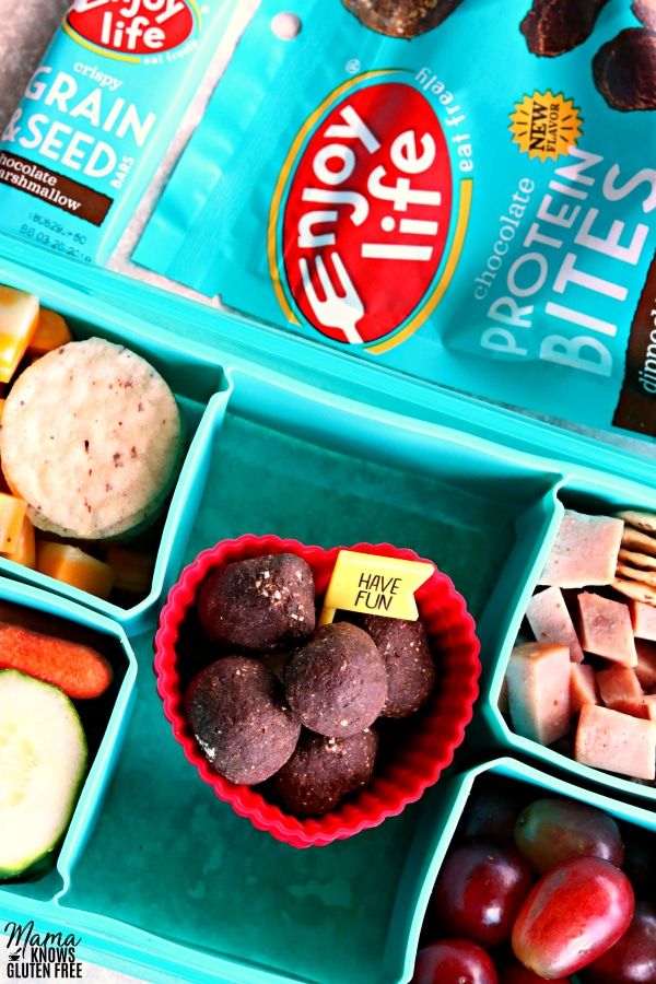mamaknowsgf's tweet photo. If you are looking for some #glutenfree snack ideas you can check out my review @enjoylifefoods new Protein Bites and Grain &amp; Seed Bars. My kids especially love the bars! https://t.co/JeAhCLgy7H #ad #snacksafely #eatfreely https://t.co/66VdfS9Ppc