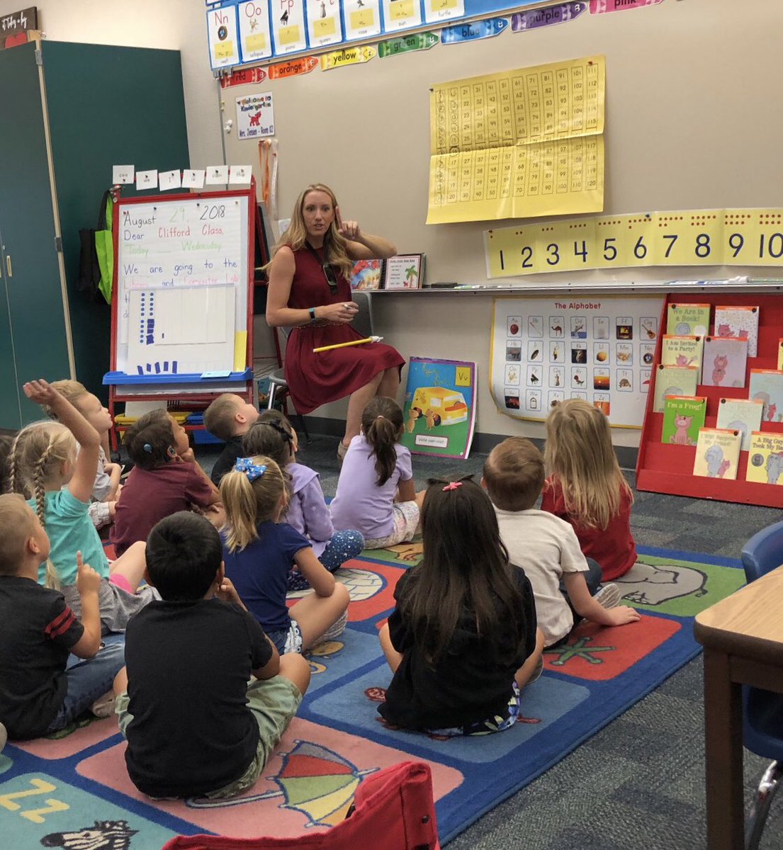 MsCorrinneClay's tweet image. Awesome time @HeritageOak_ showing some #mathroutines to @kinderclifford classroom yesterday! Even Kinders can decompose numbers! #DCJESDProud