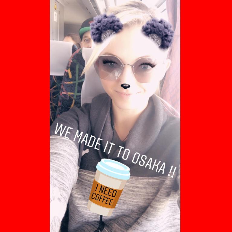 thecma777's tweet photo. I'm so glad @AlexaBliss_WWE had a safe flight to #WWEOsaka! 🇯🇵 I see you, @MikeRomeWWE... 😂 #FlightForTwo https://t.co/45d04xya6w