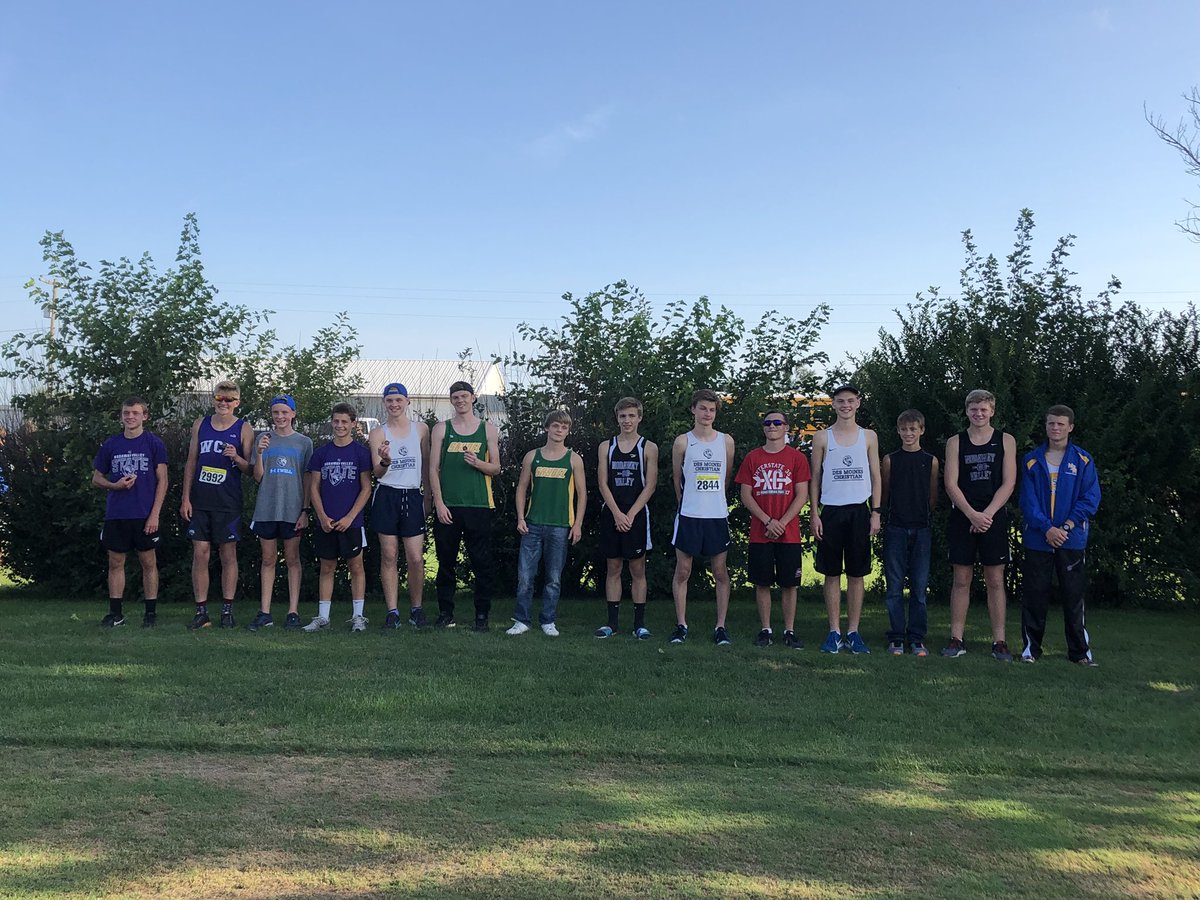 mstmrunning's tweet image. A great first meet for the MstM XC team @ WCV!! Varsity boys placed 4th as a team, Varsity girls placed 7th. Jacob Wenck placed 15th and Skylyr Stewart placed 14th!! Great work Blue Devils!