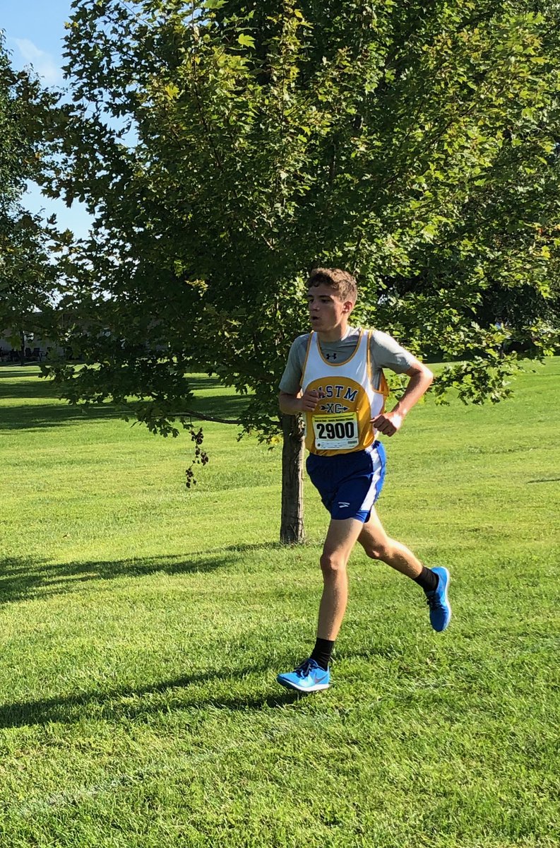 mstmrunning's tweet image. A great first meet for the MstM XC team @ WCV!! Varsity boys placed 4th as a team, Varsity girls placed 7th. Jacob Wenck placed 15th and Skylyr Stewart placed 14th!! Great work Blue Devils!