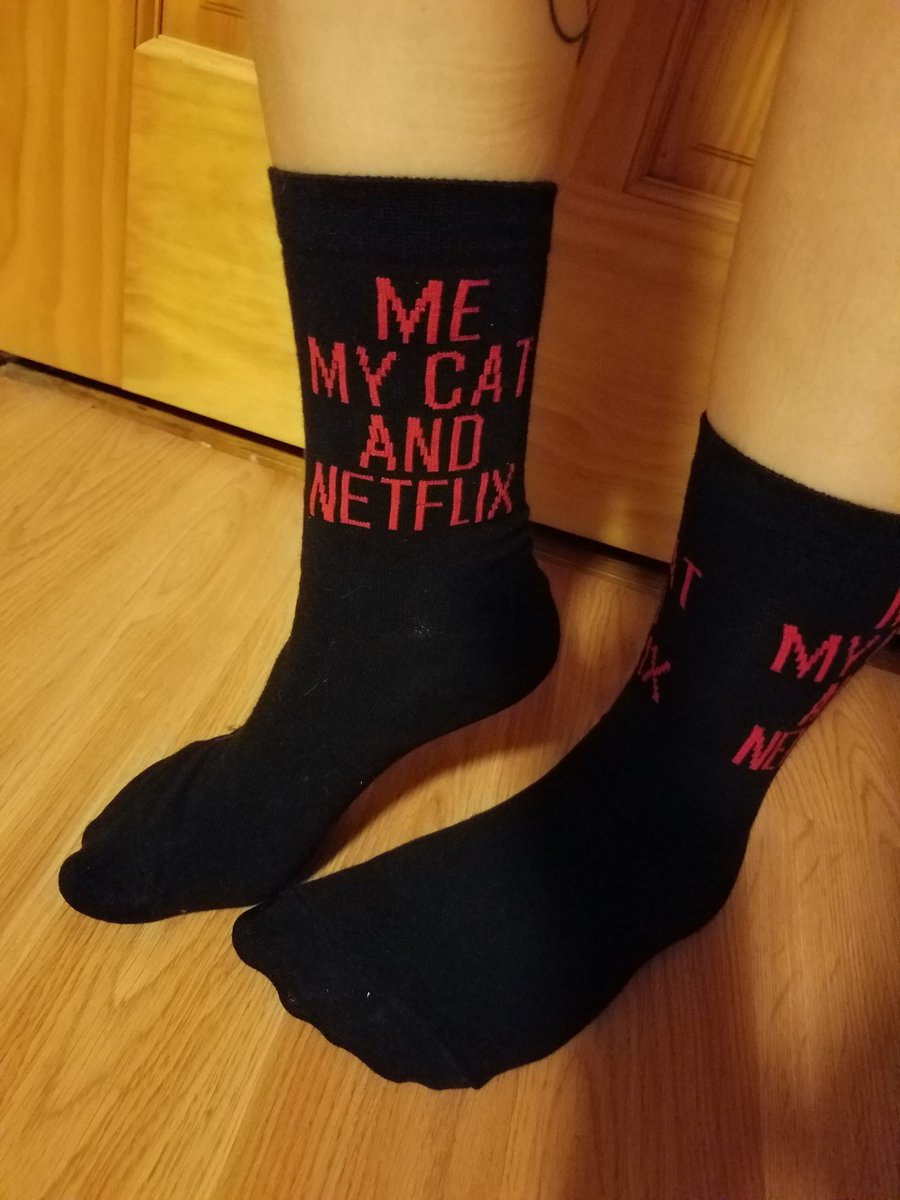 CashMasterCane's tweet photo. Show me how much you love masters feet by kneeling before me and buying me gifts you worthless excuse of a slave. #findom #feetworship #footfetish #cashslave #socks #master #feetslave #MeMyCatAndNetflix https://t.co/BWPXRU38Sk