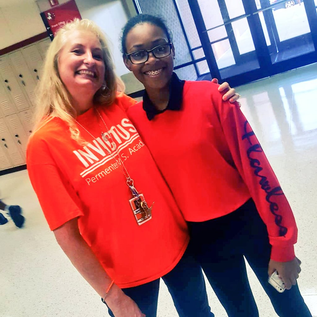 diva_education's tweet photo. #OpenHouse @PermenterCHISD
Gear Up x Instructional Coaches
❤🖤🤘🏾
#CHISDTheLeadingChoice
#ThePermenterWay
#Longhornsup https://t.co/K8WpzUEJjJ