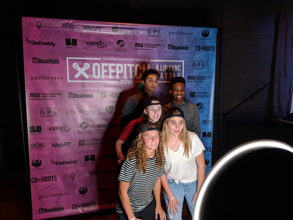 DarrellKidd_1's tweet photo. #peoriaMET representing at the #cohootsfdn Offpirxh Lip Sync Battle promoting equity through youth entrepreneurship. So humbled to have the opportunity to work with these students everyday. https://t.co/9Y1MuxUAaX