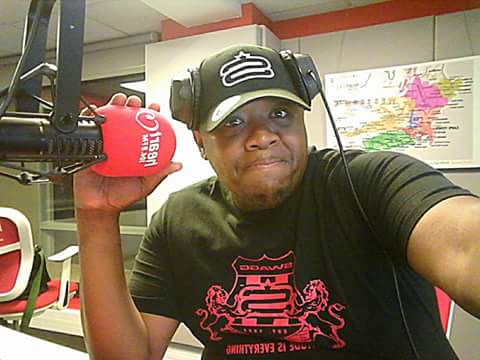KbShomang's tweet photo. #sLaMdUnKfRiDaY 😀😀😀
Catch the all JackedUP #KB on the Friday Edition of the #WeekDayWakeUp 🔥🔥🔥 In perfect timing on @Heart1049FM!! 
https://t.co/HTflANONfR https://t.co/9ZVxS74Dzj