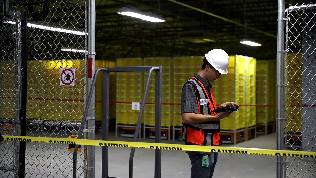 Amazon hiring 1,000 workers for robotic warehouse in Opa-Locka bit.ly/2CeOoFZ https://t.co/jlEUNkeaTs