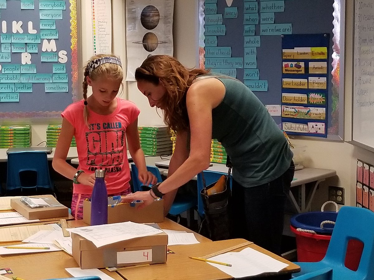 ChipetaEagles's tweet photo. Students lead conversations about their learning. Happy families and staff building community at Chipeta's Open House! #chipetarocks #d11nextgen https://t.co/a8urcbgzvi