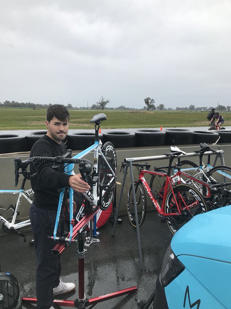 A man with many talents. <a href="/TomPettyPTW/">Tom Petty</a> taking on the role of team mechanic at this weekends San Miranda Tour of King Valley 
#NRS18