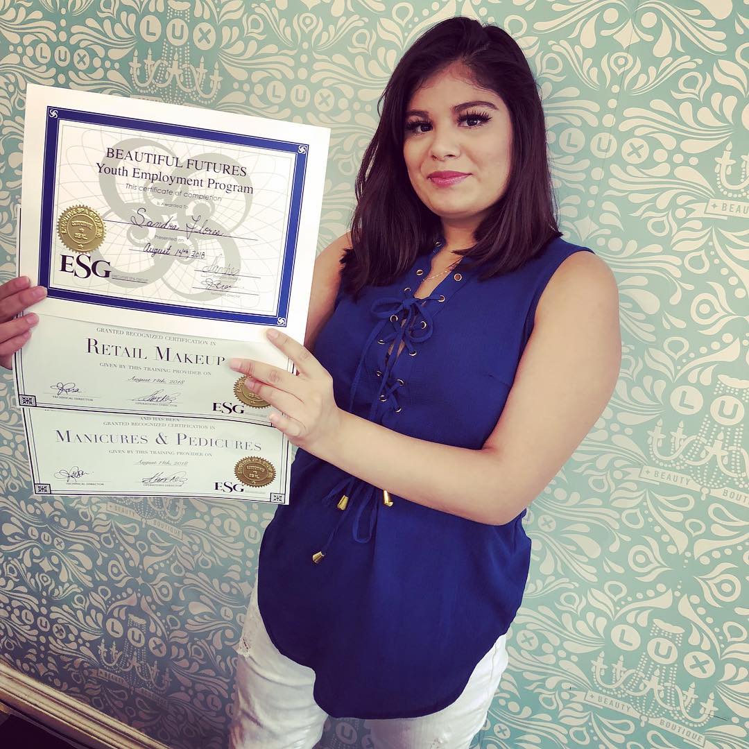 Congrats Sandra!

Sandra has been practicing her #RetailMakeup and #CustomerServiceSkills under the guidance of her mentor, Owner and Operator, <a href="/jenn_luxbeauty/">jenn_luxbeauty</a>. 
Thank you @LUXBeautyBtqYEG! 
#beautifulfutures #yeg #youthemployment #beautyindustry #alberta #skillslink #govofcanada