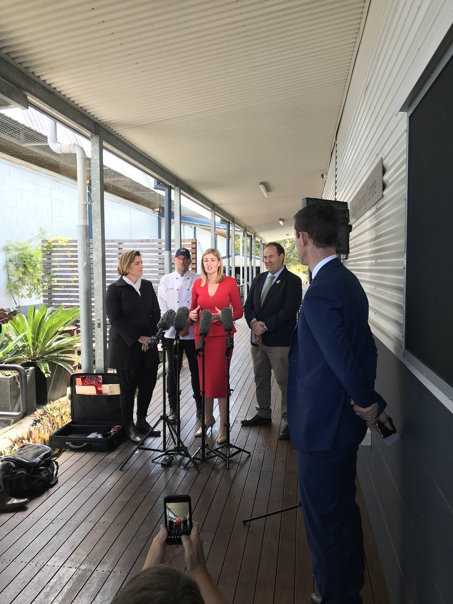 ShannonFentiman's tweet photo. Fantastic to kick off our campaign for free TAFE for yr 12 graduates at Beenleigh State High School’s #paddock2plate luncheon with gateway Chef @mattgolinski #qldpol #training https://t.co/UyvJdr37Q3