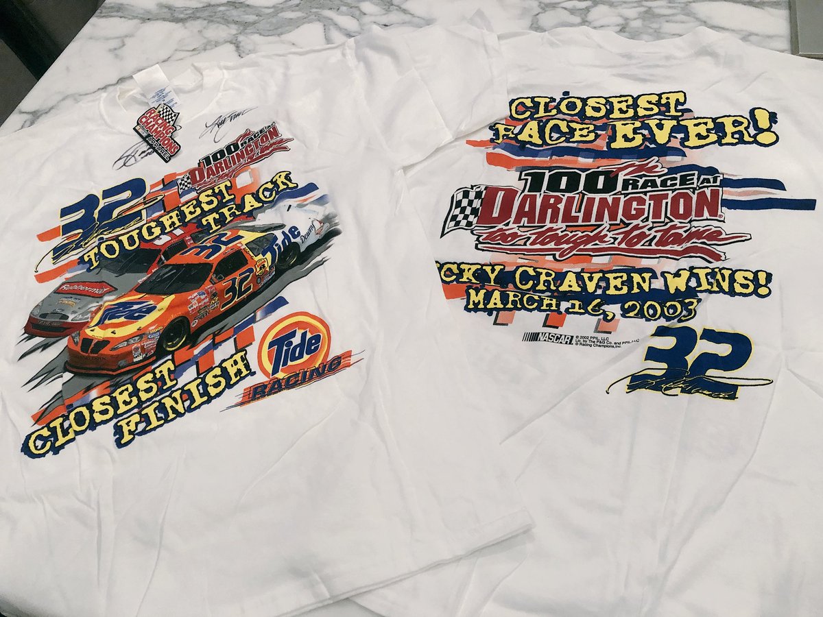 Closest finish <a href="/TooToughToTame/">Darlington Raceway</a> calls for a giveaway! Like and RT to enter, 2 winners announced tomorrow 10am ET 💪🏼