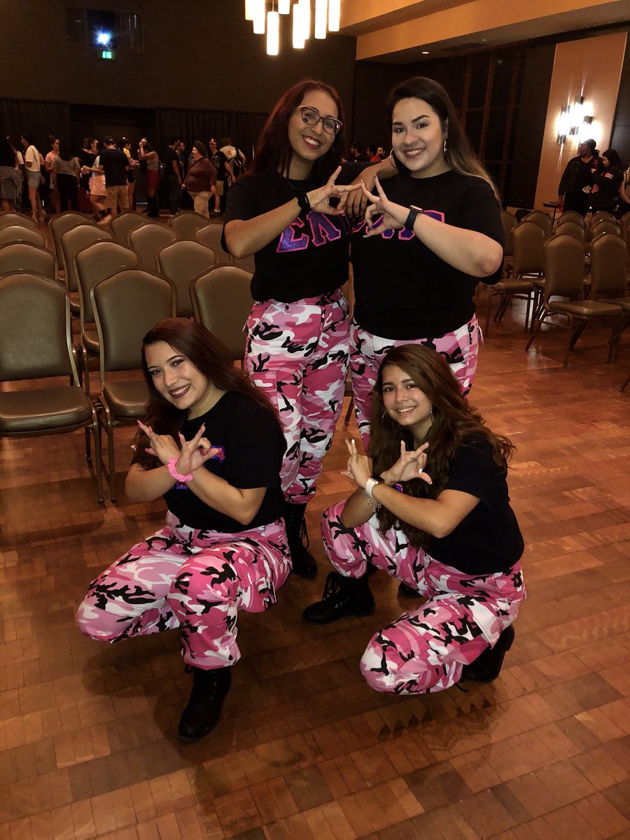 cesiliaaa__'s tweet image. Women of distinction 💖 #utsagammas #utsamgc