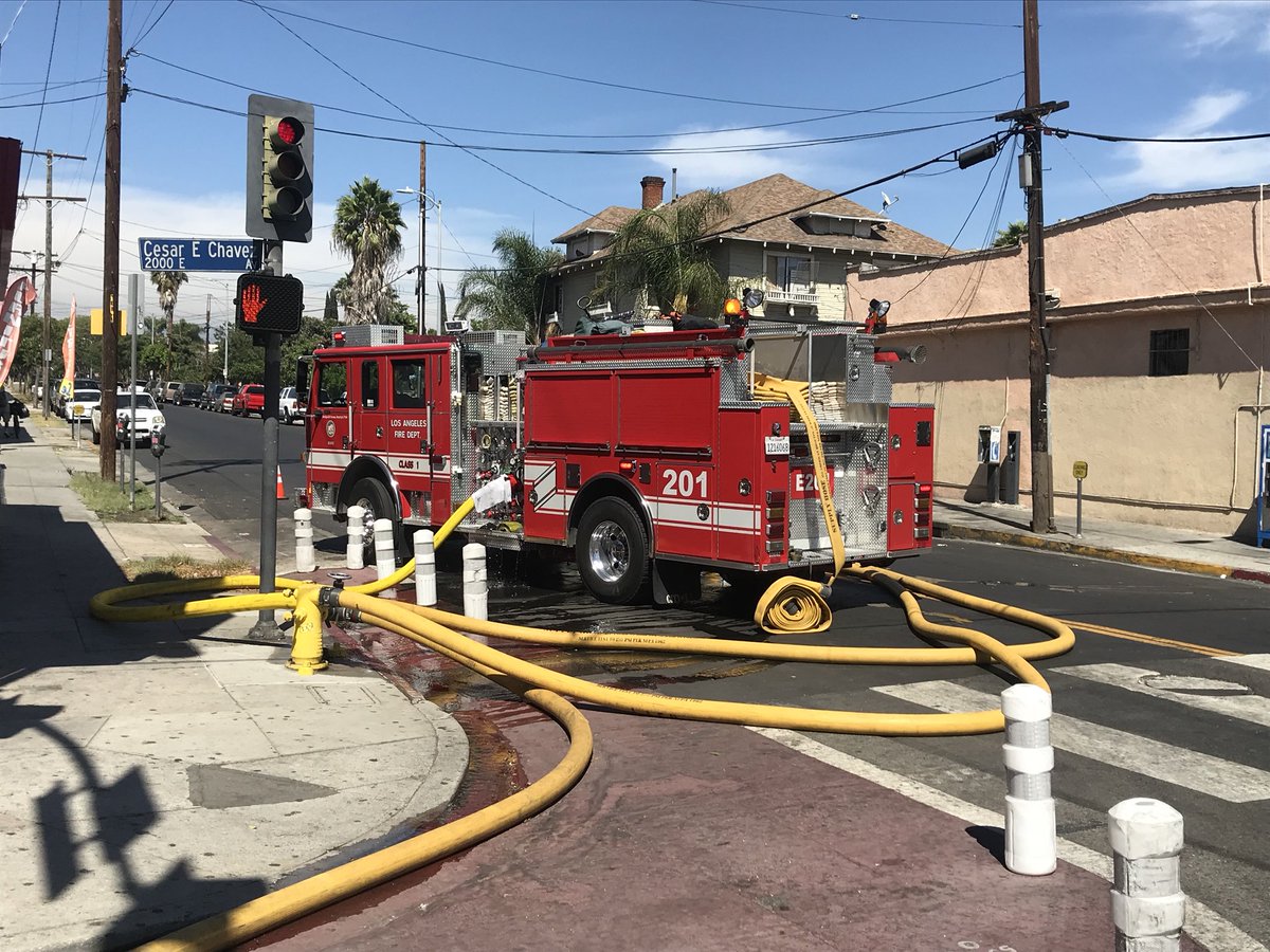 LAFDcentral's tweet photo. BoyleHeights; KNOCKDOWN: 91 FF in 42 mins. Fire contained to two storage sheds behind the commercial buildings. The exposed commercial units have smoke only, no fire extension. LAFD Arson responding for the https://t.co/uqKcPJg9CB Further Details; #Firestation2; #Battalion1 https://t.co/RTOjf2LcVb