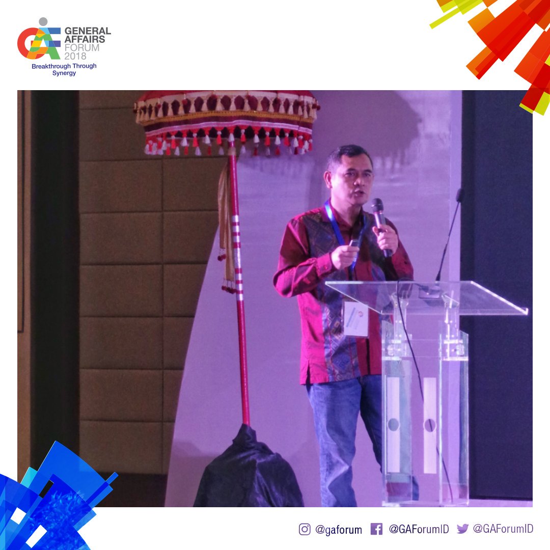 FMForumID's tweet photo. First sponsor's presentations is from Kartika Octaviana (PUFR) about integrated food solutions. Then Ferry Nasir &amp; Desi from #goldenramatours about CORE. Lastly,  Eddy Arus Sentani (PT. Sigma Cipta Utama) presented data management and ICT total solutions.

#gaforum2018
#gaf2018 https://t.co/wtHFsbTMWB