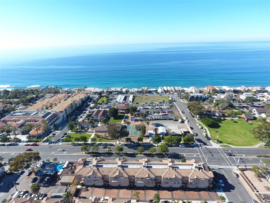 See what I found on <a href="/Zillow/">Zillow</a>! zillow.com/homedetails/27…