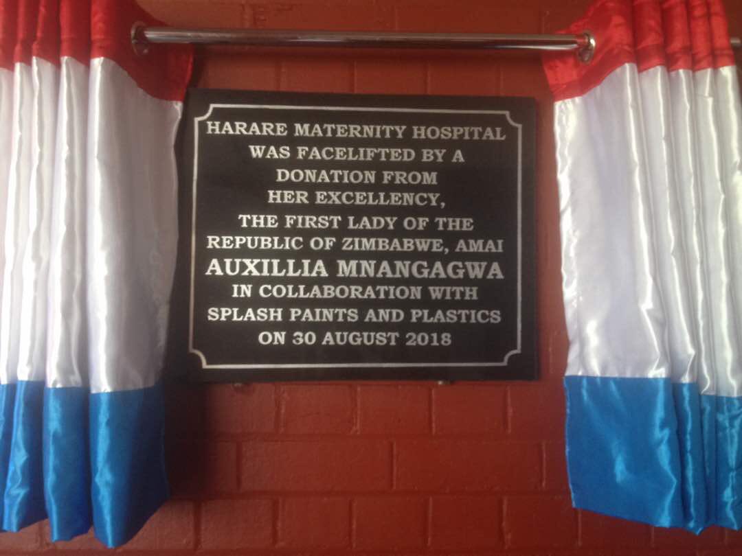 nickmangwana's tweet photo. “First Lady Amai Mnangagwa yesterday handed over a maternity ward she refurbished through her charity organisation, Angel of Hope Foundation, to Harare Central Hospital. She visited the hospital in January and was touched by the challenges it was facing”
https://t.co/DBtI1fjpP9 https://t.co/1L8v0Z1c8S