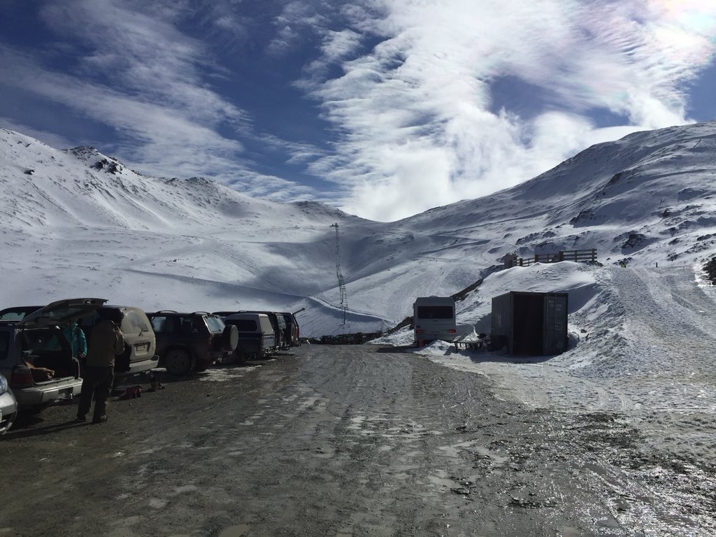 Ski_Tracey's tweet photo. Great day at Dobbie! The sun came out & the snow softened nicely! #TheEndlessWinter #PureNZ #MtDobson #Dobo #OrDobbieAsWeLikeToCallIt #Fairlie https://t.co/0O4YQV4oBI