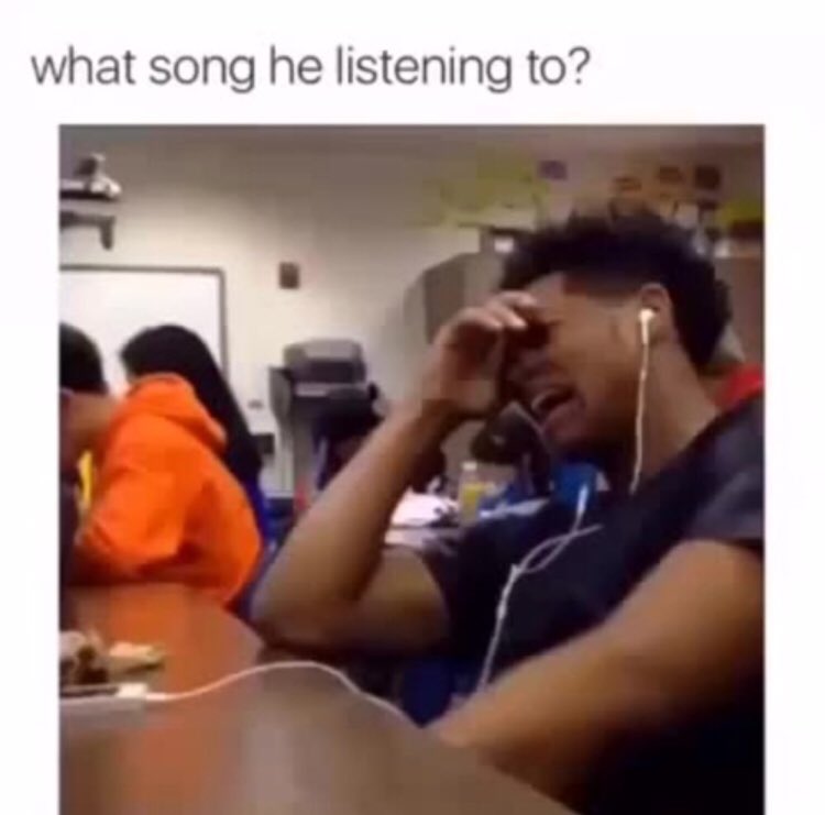 invailddd's tweet photo. He is definitely listening to In Too Deep. #8letters⁠ ⁠ #8lettersoutnow⁠ ⁠ #whydontwe #wdw #intoodeep @whydontwemusic @JonahMarais @corbynbesson @SeaveyDaniel @jackaverymusic @ImZachHerron https://t.co/oyJp6xeIbg
