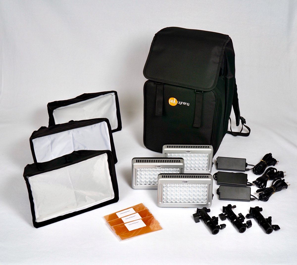 PRLLighting's tweet image. Now available on Amazon!  See what quality and performance from the most portable and durable 3-lite kit feels like. Features 3 Lustra L50 fixtures that give you 1200lux at 3 meters! And weigh only 15oz. And the entire kit weighs 11lbs.! Tired of dragging heavy gear around?