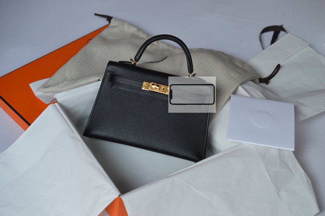 hermesauthentic's tweet image. Kelly 20 Epsom Black Gold Hardware

For booking,price and purchase inquiries only
please contact 📧👉sales@priveselective.com
or
👇
📲 What's App, Viber +33752424431
📲 Line hermes_auth
📲 WeChat hermes_auth
📲 Kakao hermesauth
📲 Telegram hermes_auth priveselective.com/product-page/k…