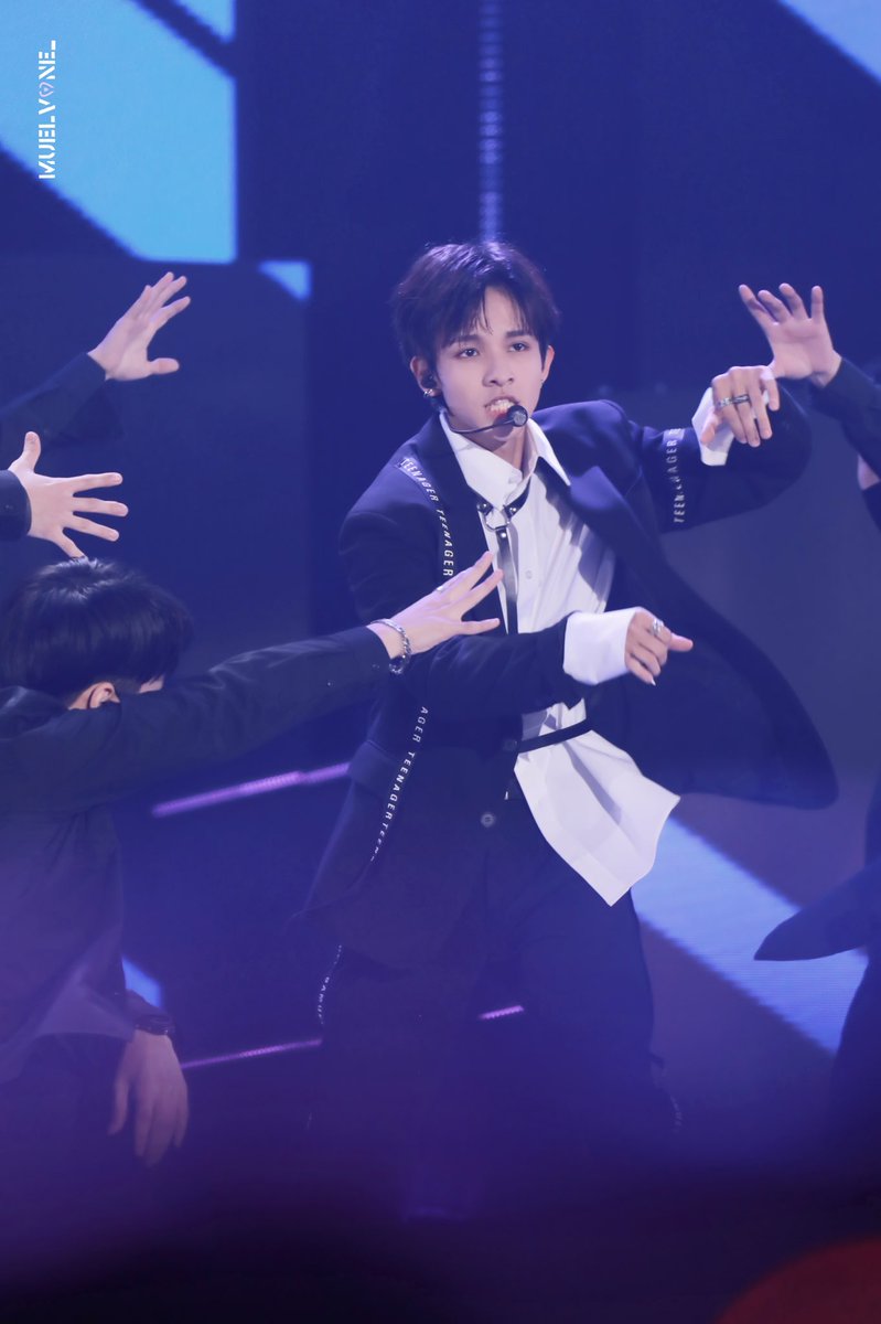 Muelvone's tweet photo. 180830 SOBA 
Performance TEENAGER
@bravepunch0117 
#사무엘 #kimSamuel #Samuel #TEENAGER #SAMUEL https://t.co/3cXiIscZQJ