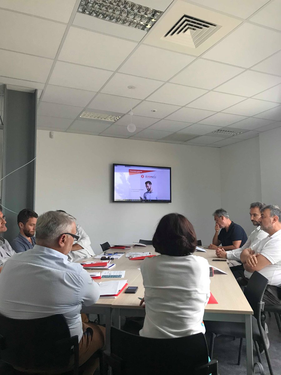 #InstallFest 📱 Nous avons la chance d'avoir des #ambassadeurs de renom : bit.ly/actionnaires_b… Nous avons été heureux de les convier hier pour leur permettre de mieux tirer profit de #BEASYNESS
Un grand merci à eux pour leur enthousiasme! #b2b #entrepreneurs #mobileapp