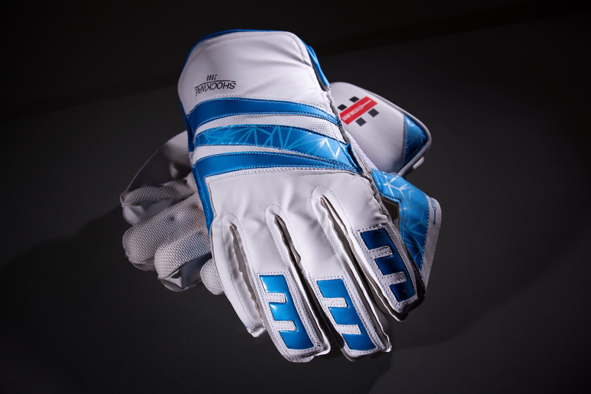 GrayNicolls 🏏 on Twitter "Introducing Shockwave Batting Gloves