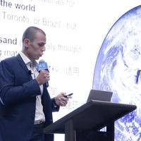 XMaterials's tweet image. Mihail Kamburov had a great time sharing the value of #XMAT this week at #BlockchainSummit #BlockchainSummitSingapore #BlockchainSummitSingapur #Blockchain