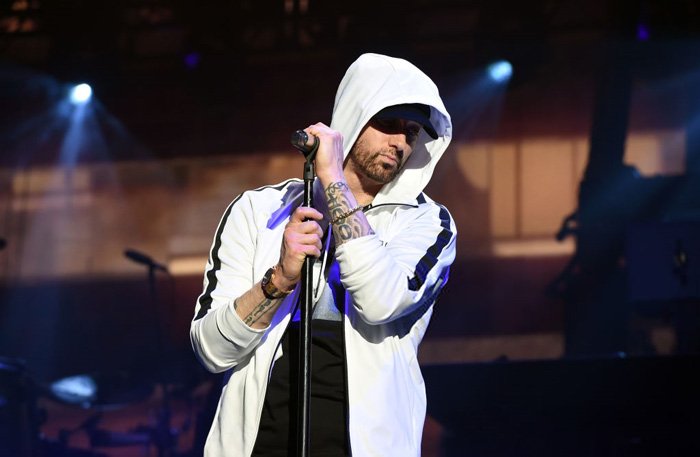 RapUp's tweet photo. Eminem calls out Drake, Tyler, the Creator, Joe Budden, Lil Yachty, and more on his new album “Kamikaze” https://t.co/5mLVifRtt7 https://t.co/QHE2jBN345