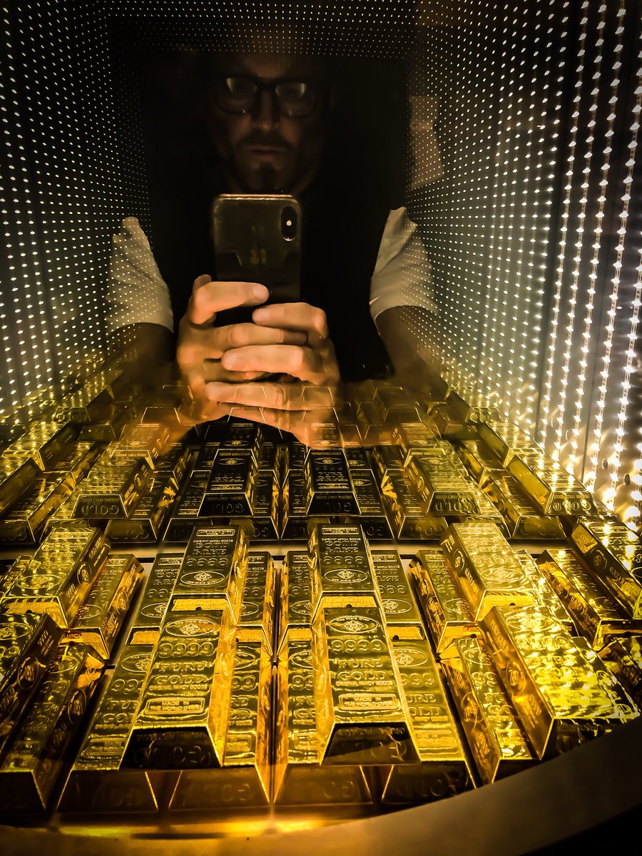 Wondering what’s in the vault at #Avra #BeverlyHills? 
Voila....