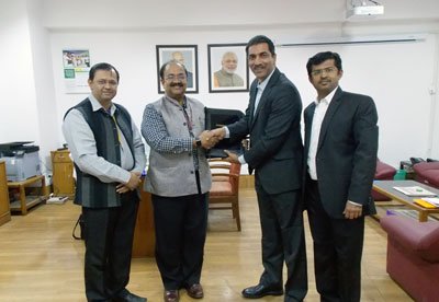 KPIT's tweet photo. Investing in the #future of India will ensure the #FutureofMobility is in safe hands. We are proud to partner with @NITIAayog and develop revolutionary ideas, a few of which will be seen at #GMS2018 #MoveSummitIndia https://t.co/9oThuJjRdp. Know more: https://t.co/O1aiebuzl2 https://t.co/nqwyqYgMBT