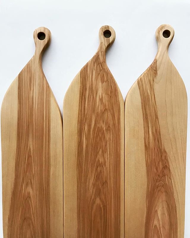 Our size 3 charcuterie boards made from birch. Same tree but all unique. #handmade #bowyerandtoulson #charcuterieboard