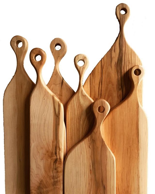 Support your local retail store this long weekend and stock up on B&amp;T’s new range of charcuterie and chopping boards. For a full list of our stockists please visit our website. Link in profile. #intentionallyliving #houseandhome #housewarming #weddinggifts #bowyerandtoulson