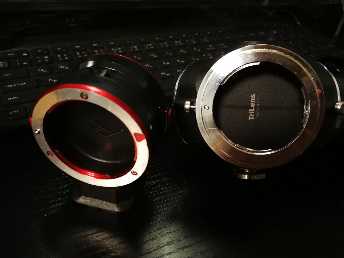 tsuttonton's tweet photo. EFマウントは最高✨
Eマウントはやりずれ〜な〜それにマウントの金具部分で無理にサイズを合わせているのでEFの倍近く重い😫
Peekもそうなんだけど明後日の方向にあるセンター、このせいで左右逆手でレンズ交換した後にボディーも逆の手に持ち替えてから脱着せんとならん。
#TRILENS https://t.co/cx7wYbB6Nz