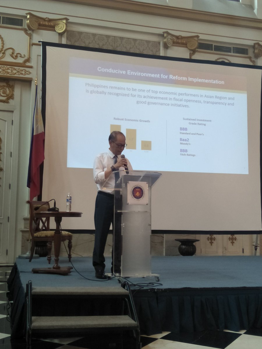 DBMgovph's tweet photo. DBM Sec. Benjamin Diokno discusses the FY 2019 Proposed Budget with emphasis on a cash-based system. This unprecedented reform enables the gov't to deliver public goods and services faster. #opengovph #cashbased #partnerforchange https://t.co/T5hbpG6oDk