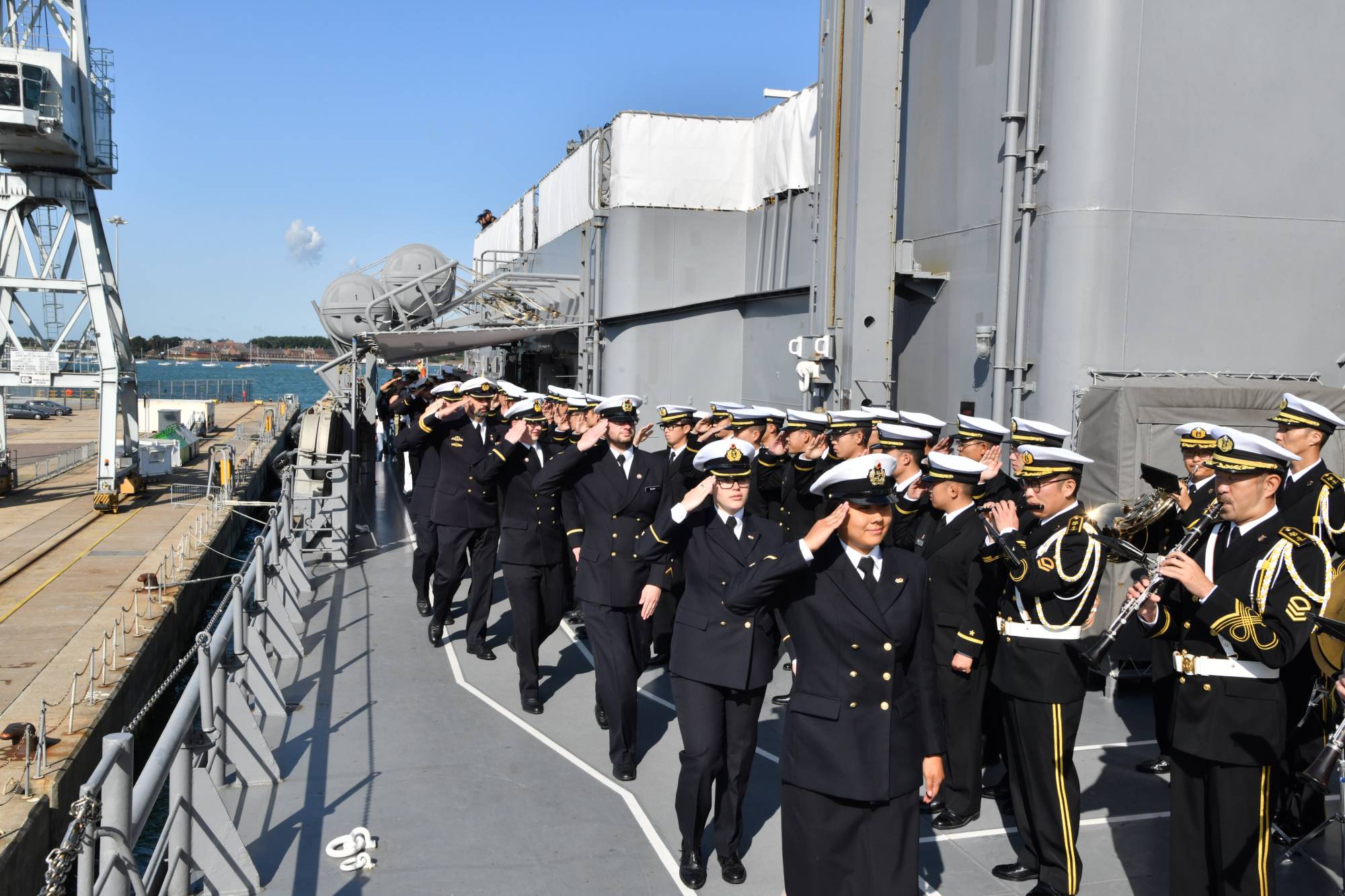 防衛省 海上自衛隊 乗艦研修の参加国は ベルギー ドイツ デンマーク オランダ 英国 米国です 海上自衛隊は 参加国海軍と相互理解を図り 更なる関係強化に努めていきます T Co A63mmxechm Twitter