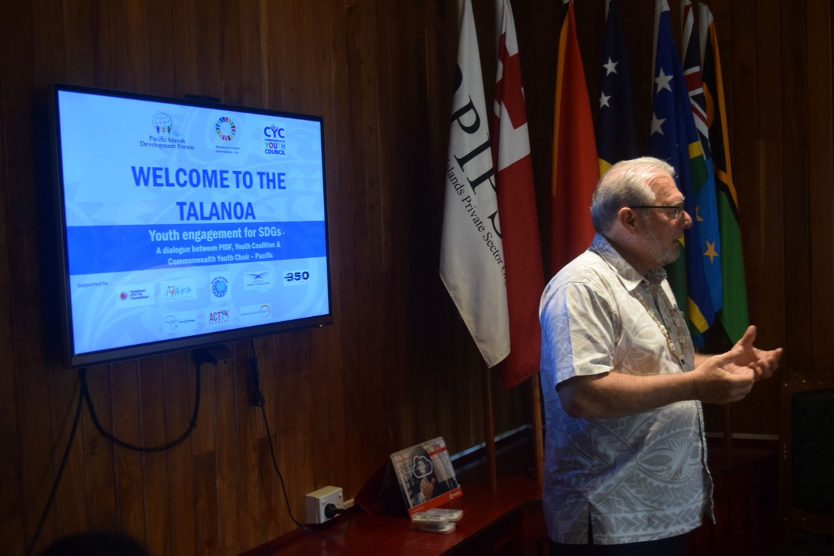 PIDF01's tweet photo. A powerful #Talanoa on #Youth engagement for #SDGs - a dialogue between #PIDF, #YouthCoalition & the #CommonwealthYouth Chair-Pacific @ElizabethVKite – #Pacific in partnership with @AllianceforFut1 #critical_thinkers #change_makers #youthleaders https://t.co/q6u1rdE6Tx