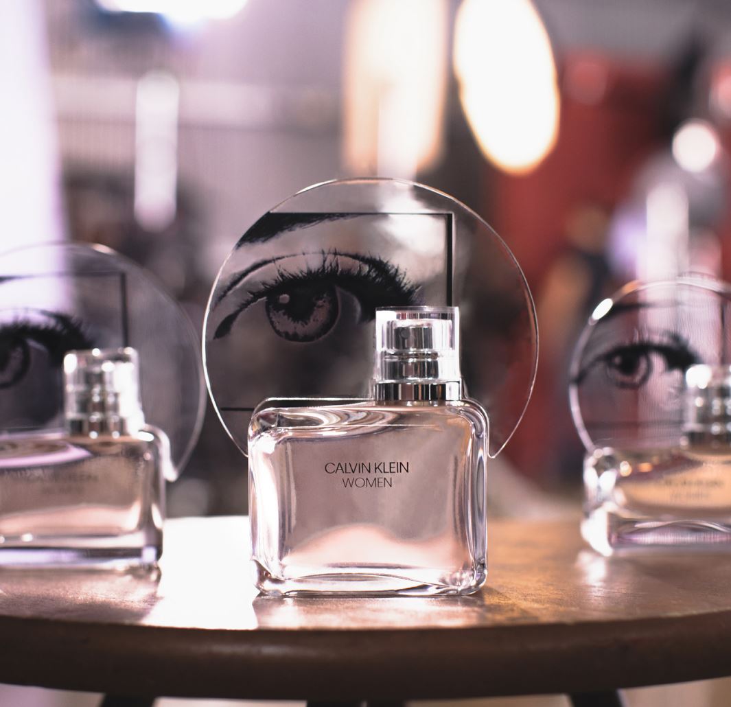FragranceDirect's tweet photo. RT and Follow to WIN! The new CK Women speaks to many. It speaks to women universally, a scent evocative of multiple identities. A scent that fuses the strength with the fragility, freshness with sensuality… Today we have 3 bottles to giveaway! https://t.co/jQdcdgCOub