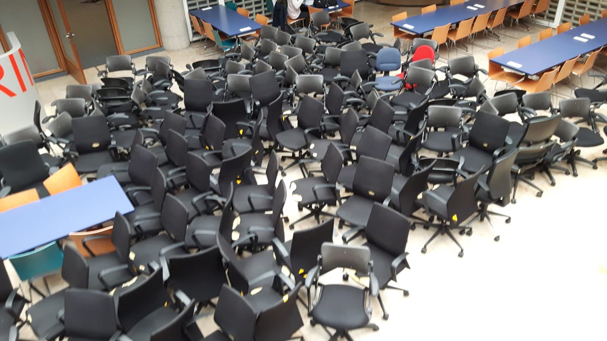 Ook de UB maakt zich gereed voor het nieuwe collegejaar <a href="/UniLeiden/">Universiteit Leiden</a>. Voor de studieplekken zijn 200 verouderde stoelen ingeruild voor nieuwe exemplaren. Iedereen succes gewenst met studeren!