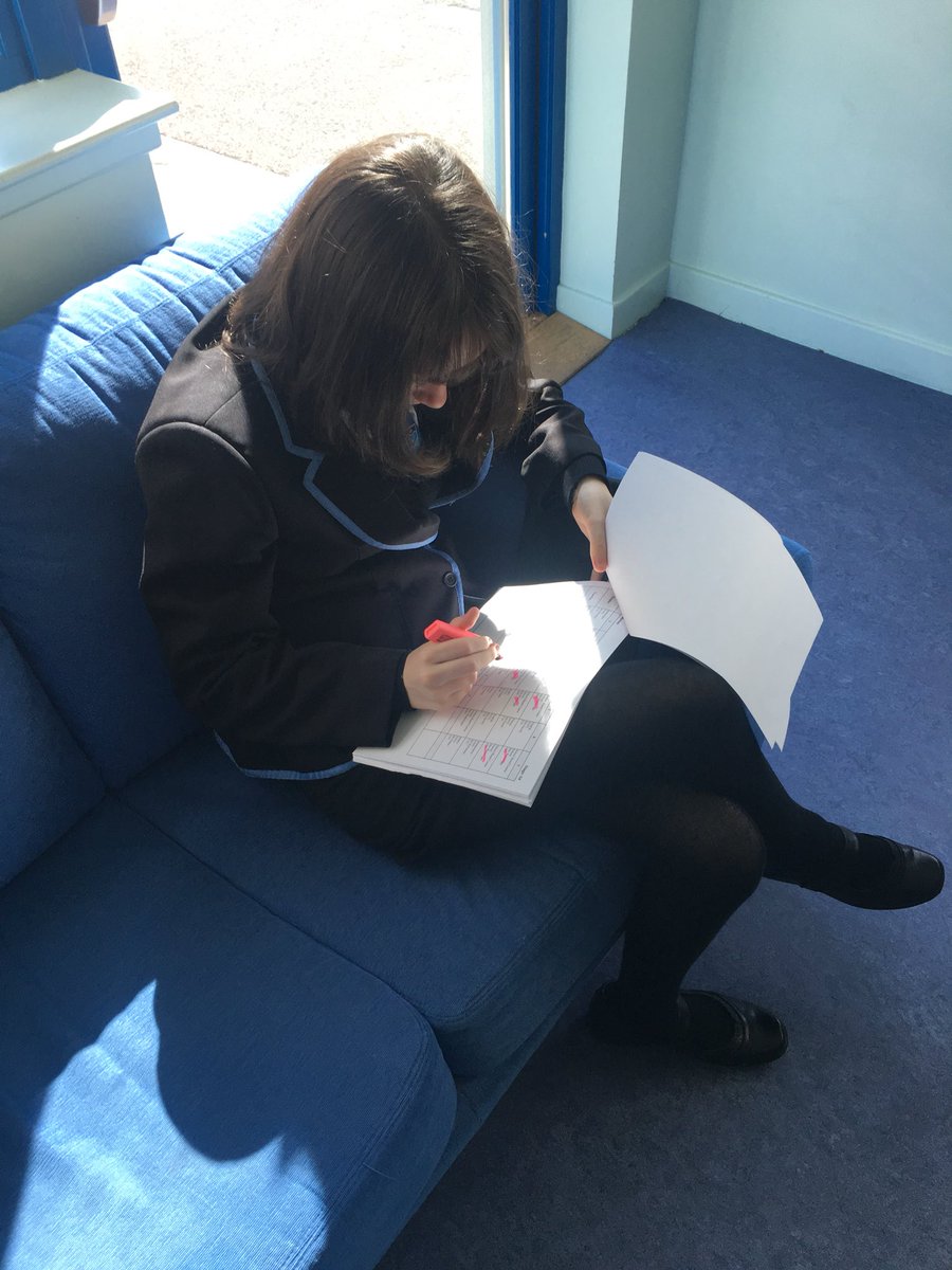mhs_asn's tweet image. Chloe is an S5 pupil who is thinking about jobs in the future... she fancies being a secretary so Mrs Wainwright set her some task 🤓🤗 #admintasks #MrsWainwrightspersonalassistant @MonifiethHigh