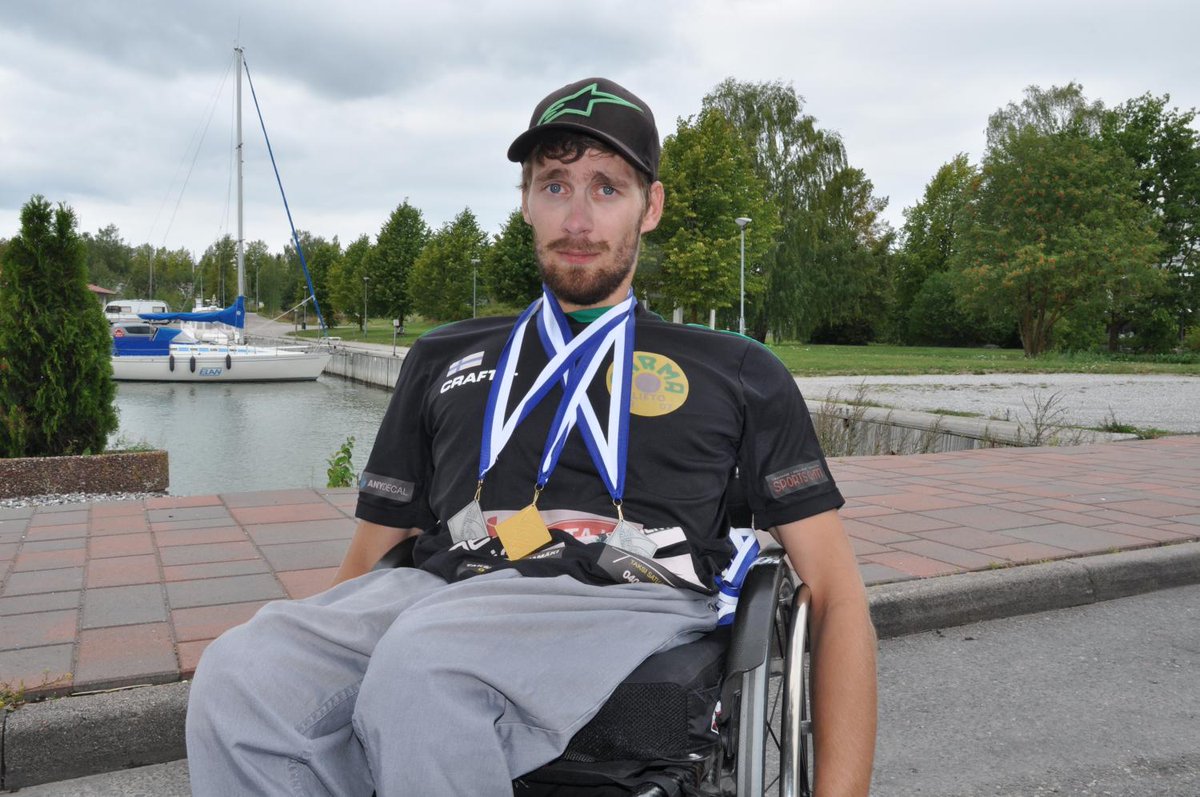 PKU1912's tweet photo. Paraurheilija Henry Sundblom Paraisilta tähtää korkealle @PargasParainen @ParmaYu @FinnParalympic @vammaisurheilu #parayleisurheilu  #kelkkajääkiekko https://t.co/6o2rQbgV4s https://t.co/uj9PQvak8d