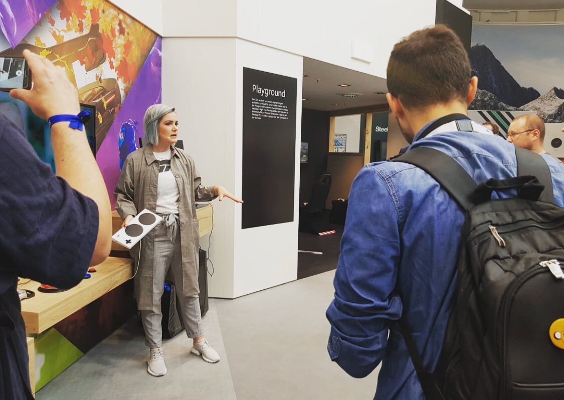 GMaxee's tweet image. Wer auf der #ifa2018 ist, kann sich bei uns den #XboxAdaptiveController anschauen! Lohnt sich!