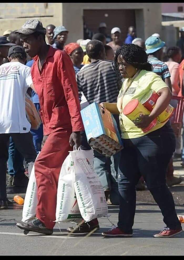 Diirane_AM's tweet photo. Expired Food nogal!
#whitecity #Soweto https://t.co/ScSy7LUssd