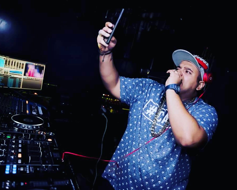 It's Friday 🙌🏽 say FUCK YEAH 🔥🔥🔥