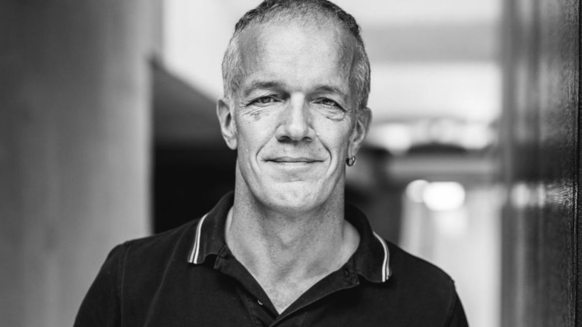 MUST READ | Als je meedoet aan de Effie Awards dan wil je uiteraard met een gouden beeldje naar huis, maar is winnen eigenlijk wel zo belangrijk? Lode Schaeffer creatief directeur en eigenaar INDIE Amsterdam vertelt over het 'Effie-effect. ' effie.nl/nieuws/meedoen…